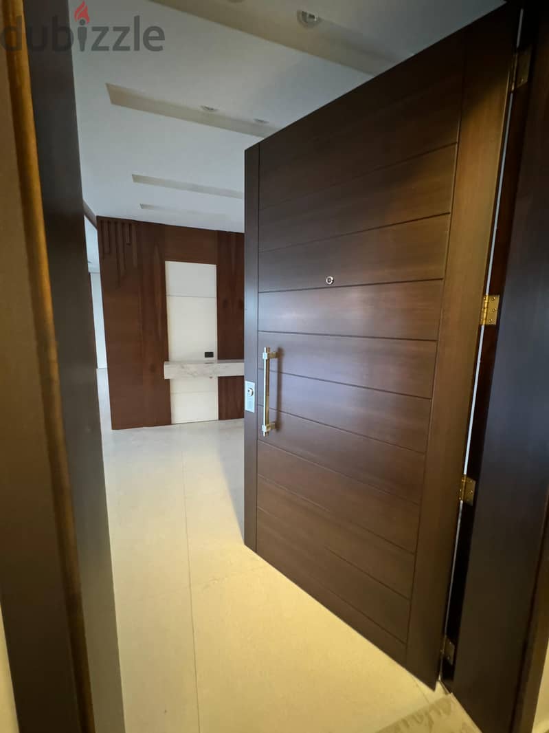 Luxurious 300 m2 apartmen+open amazing view for sale in Rihaniyeh 7