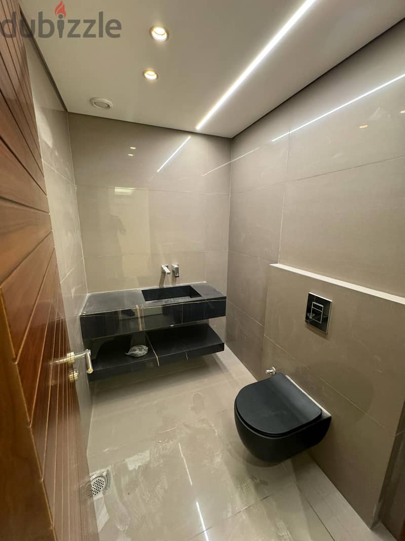 Luxurious 300 m2 apartmen+open amazing view for sale in Rihaniyeh 8