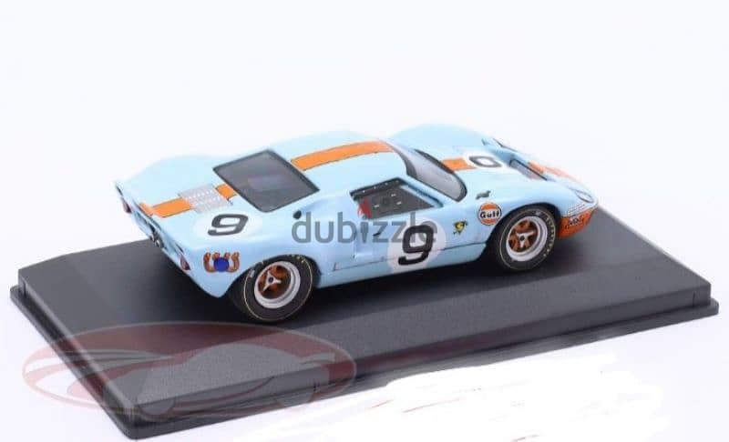 Ford GT40 (Le Mans 24h 1968) diecast car model 1;43. 4