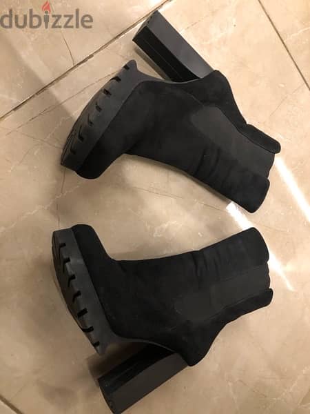 any boot for 5$ !!!! shoes for women, black boot high quality, size 37 4