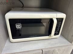 Microwave Campomatic in a Very Good Condition off white color