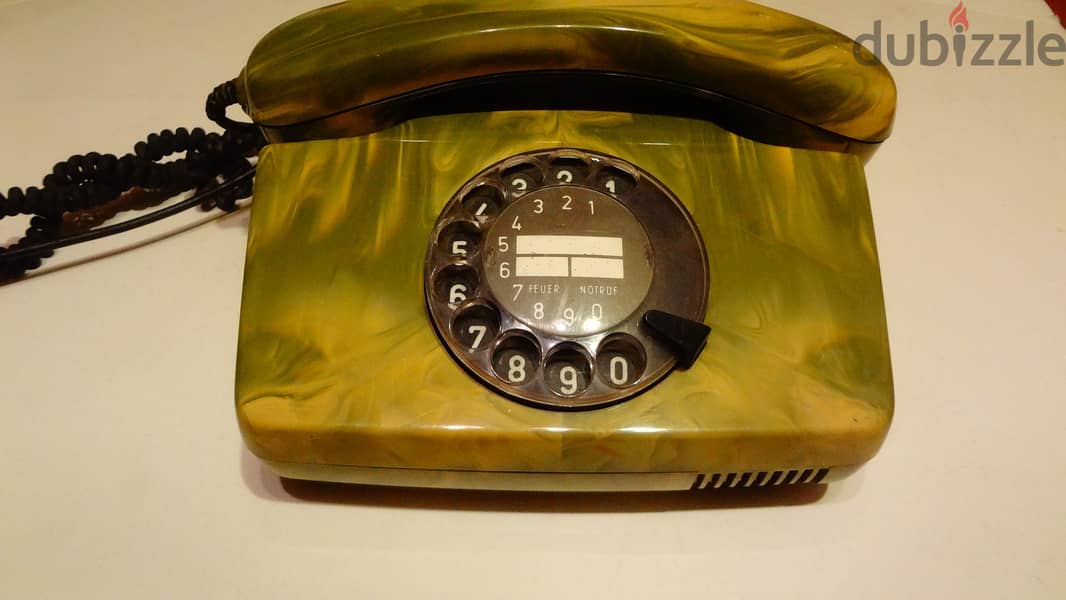 vintage rotary phones starting 17$ 13