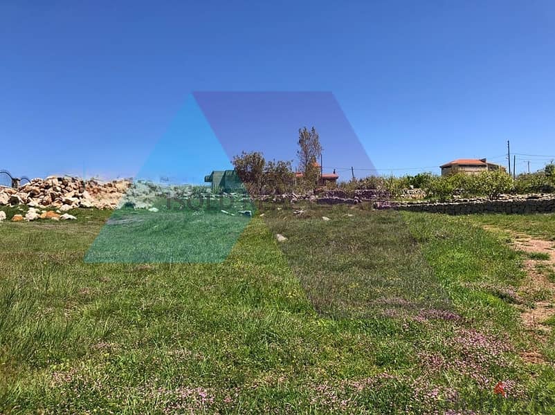A 1950 m2 land for sale in Tarchich /Baabda District 3