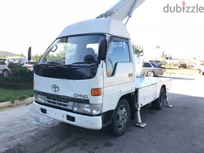 toyota dyna