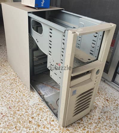 Vintage / Very Old PCs and cases FREE for educational purpose