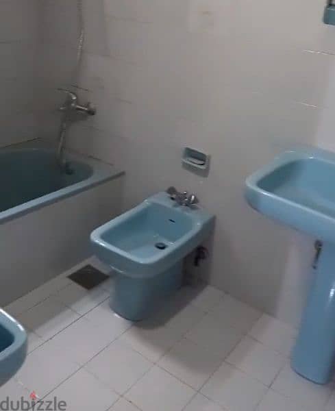rent apartment jal dib 3 bed 2 toilet furnitched ((month)) 4