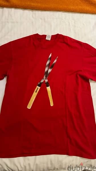 Supreme tee size M 1