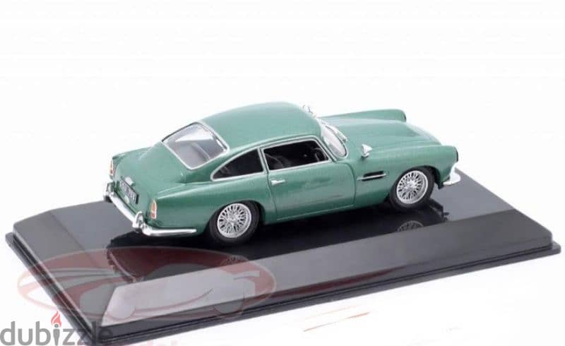 Aston Martin DB4 1958 diecast car model 1;43. 4