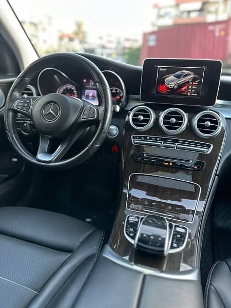 Mercedes GLC 300 4 Matic Model 2017 7