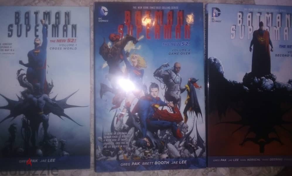 Marvel / DC universe comic books price start at 5$ 3