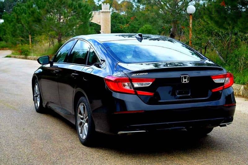 Accord 2018 for 14,800$ only! limited time! 4