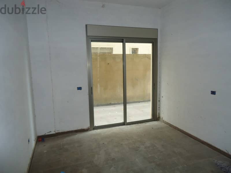 Apartment for sale in Mansourieh شقة للبيع في المنصورية 9