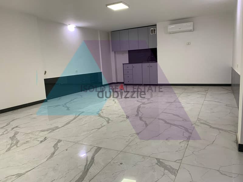 A 55 m2 ground floor store +45m2 Mezzanine for rent in Zalka 3