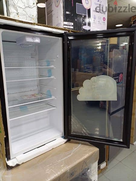 Glass Mini Refrigerator Hot price 0.6 amper usage 2