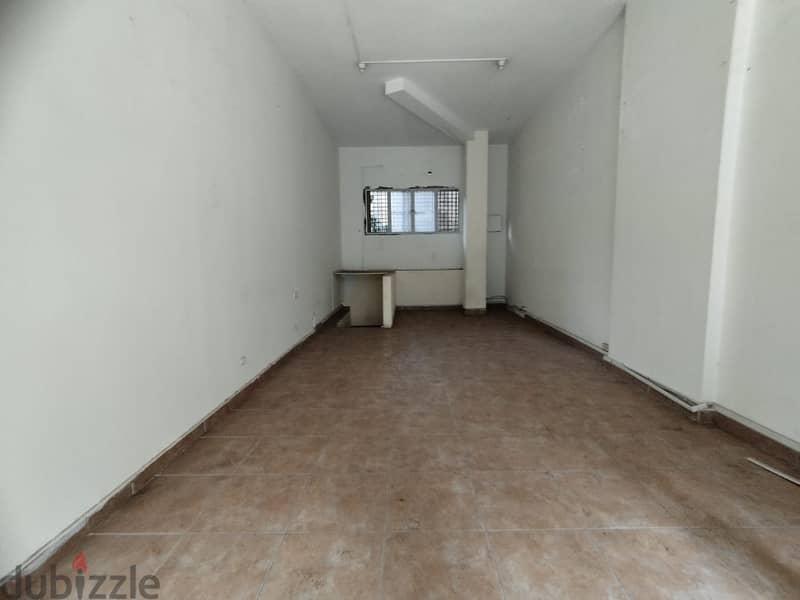 Shop for rent in Achrafieh RK1042 3