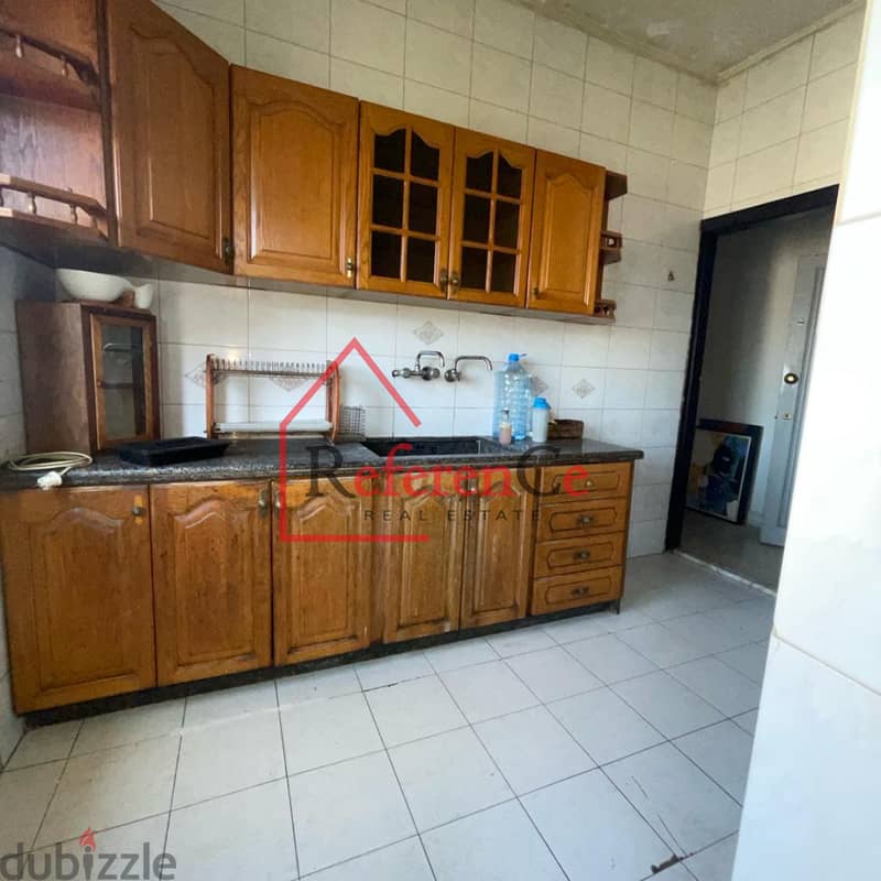 Catchy price apartment in Baouchriyeh شقة للبيع في البوشرية 1