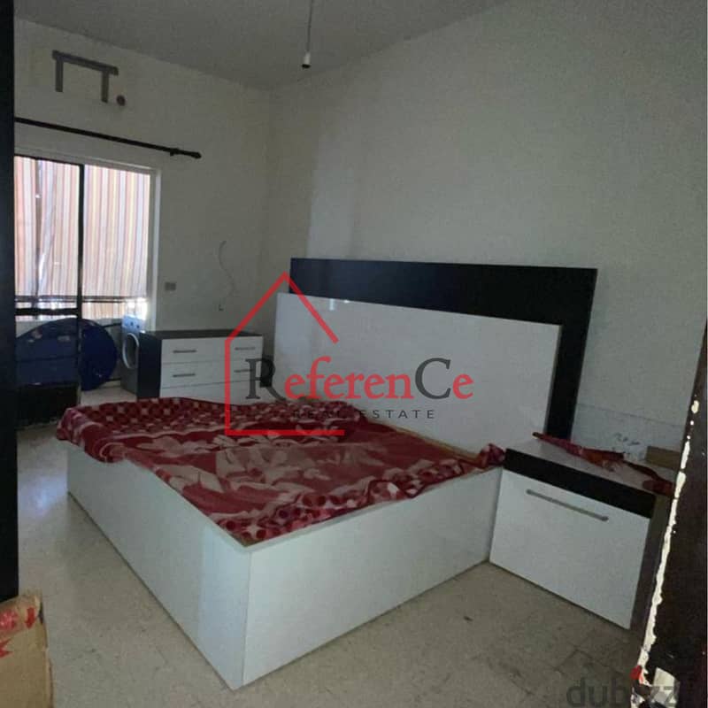 Catchy price apartment in Baouchriyeh شقة للبيع في البوشرية 2