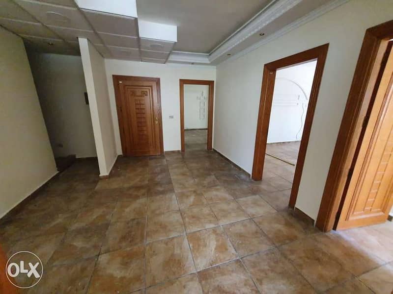 Spacious Offices in the Heart of Tripoli ($550) 5