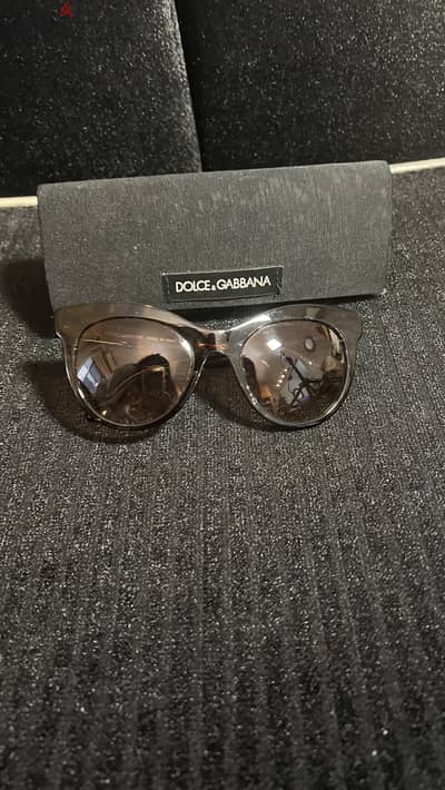 Authentic D&G btown sunglass