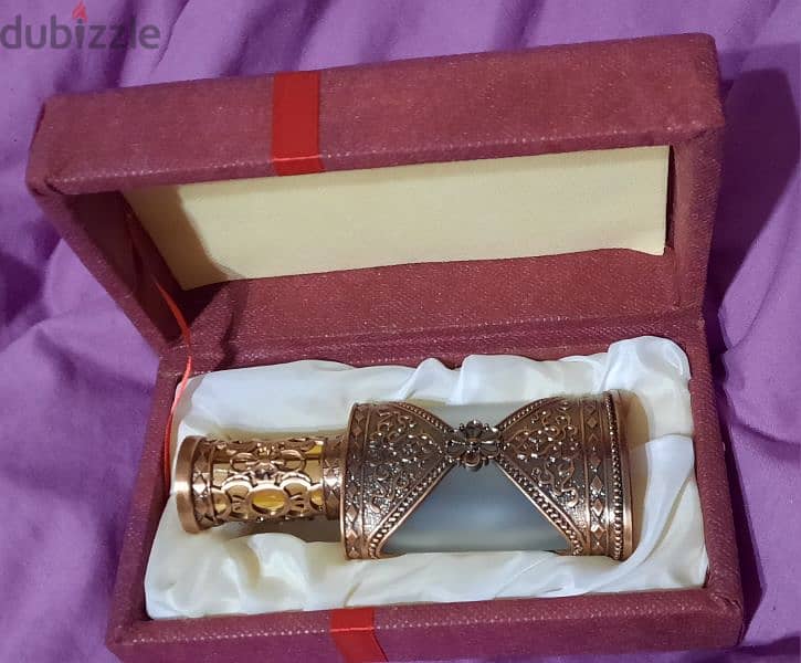 Perfume bottle in a gift box 2
