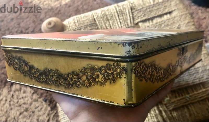 vintage 1960s tin box 3