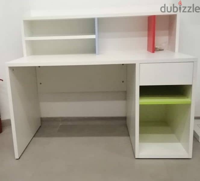 desk for sale, very good condition 130*75cm 1