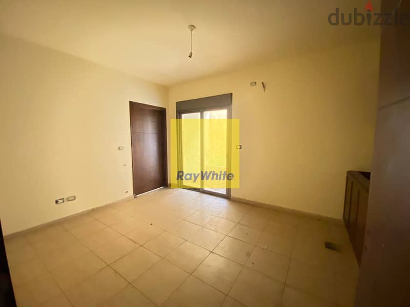 Apartment with terrace for sale in Naqqacheشقة مع تراس للبيع في النقاش 6