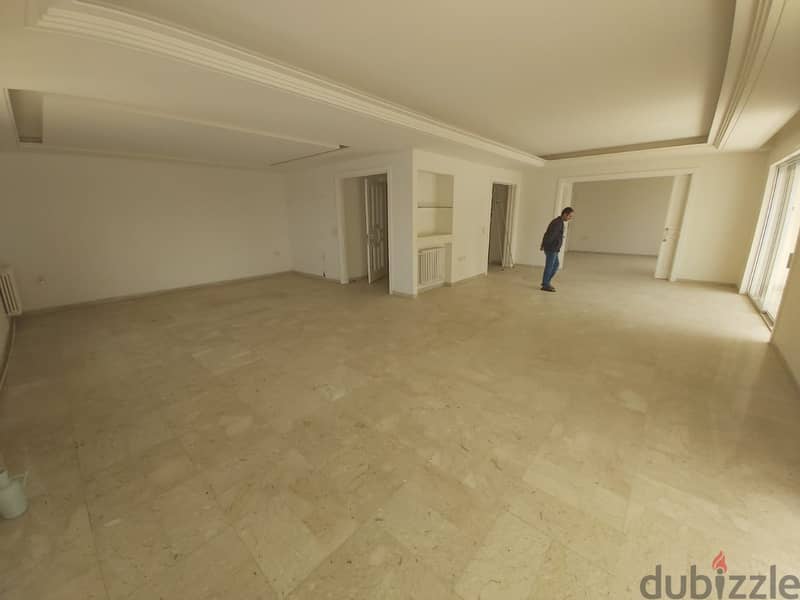 A 344 m2 apartment having an open sea view for sale in Ramlet El Bayda 0