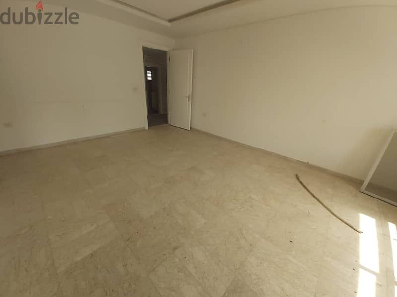 A 344 m2 apartment having an open sea view for sale in Ramlet El Bayda 5