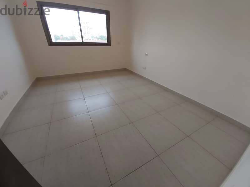 A 250 m2 apartment for rent in Wata el msaytbeh 3