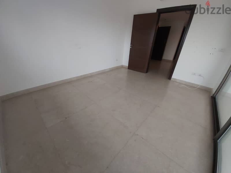 A 250 m2 apartment for rent in Wata el msaytbeh 5