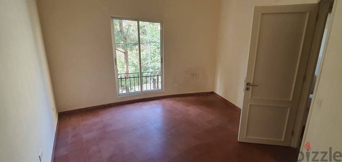 A 200 m2 apartment for rent in Ain el mrayseh 5