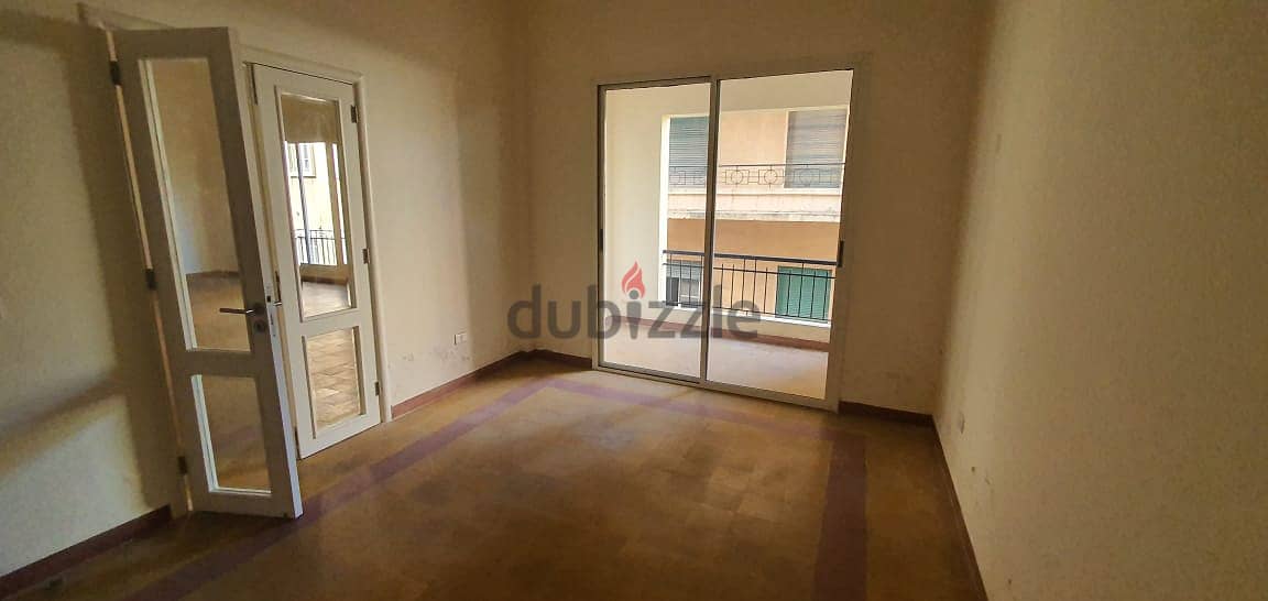 A 200 m2 apartment for rent in Ain el mrayseh 6