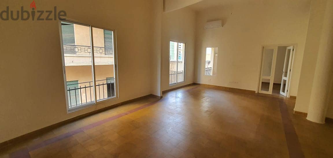 A 200 m2 apartment for rent in Ain el mrayseh 7