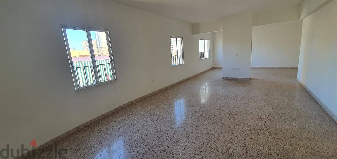 A 430 m2 duplex apartment+140m2 Terrace for rent in Ain El Mraiseh 5