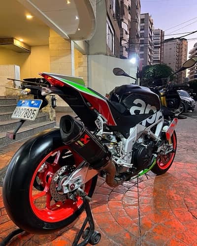 Aprillia Tuono V 4 1100 cc 2017