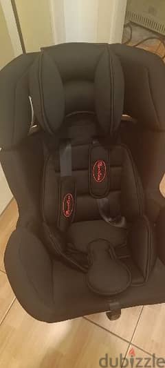 car seat in very good condition barely used from 0 to 5 years at 80$
