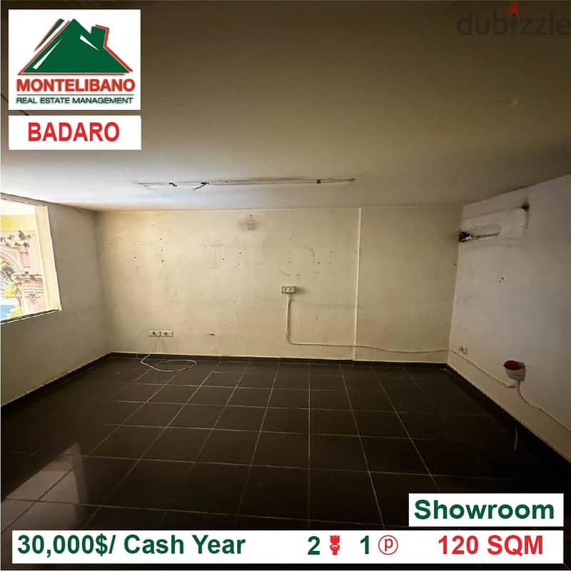 30,000$!! Showroom for rent located in Badaro 0