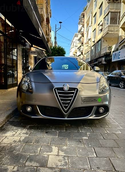 Alfa Romeo Giulietta Quadrifoglio 1