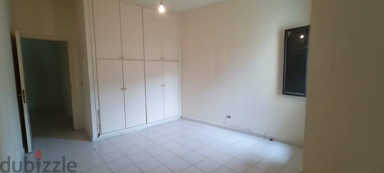 Apartment for rent in Awkar 5