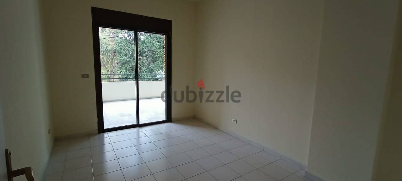 Apartment for rent in Awkar 7