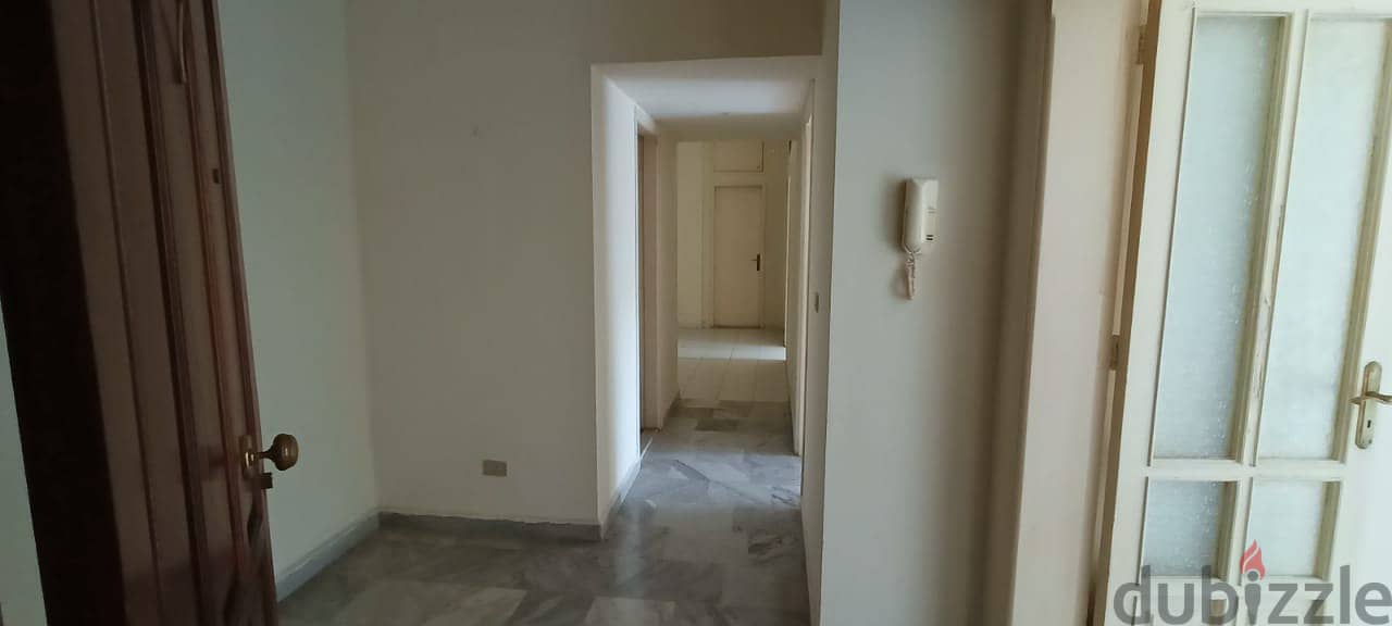 Apartment for rent in Awkar 17
