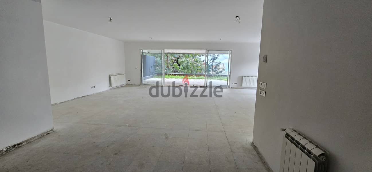 Apartment 400Sqm with 300Sqm terrace/garden for sale in Biyada 8