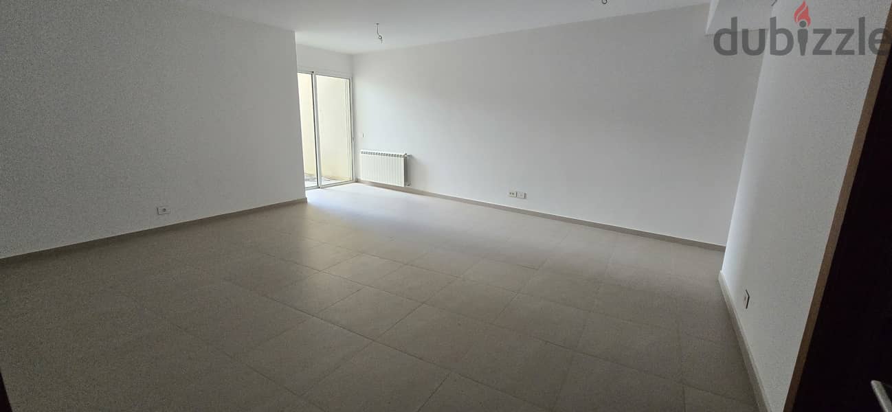 Apartment 400Sqm with 300Sqm terrace/garden for sale in Biyada 10