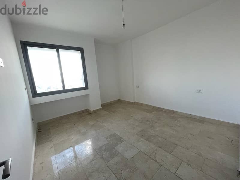 Apartment for Sale in badaro شقة للبيع في بدارو 7