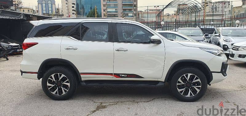 Fortuner TRD 2018 Showroom condition Low mileage 7