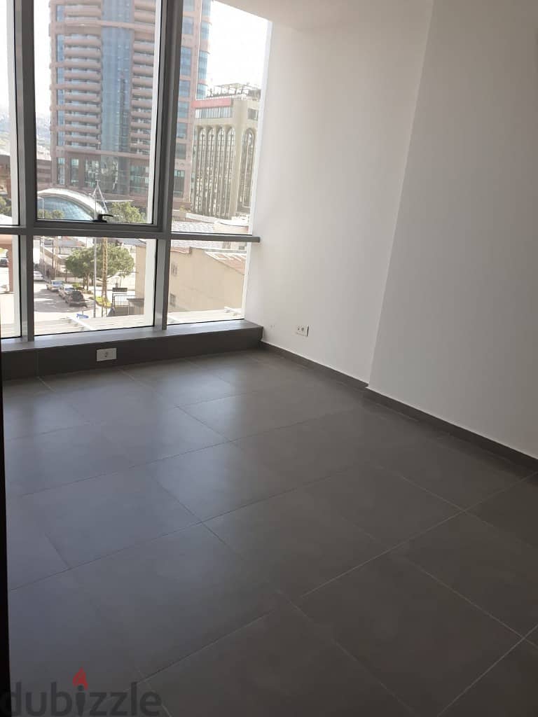 85 Sqm | Deluxe office for sale in Horch Tabet 1