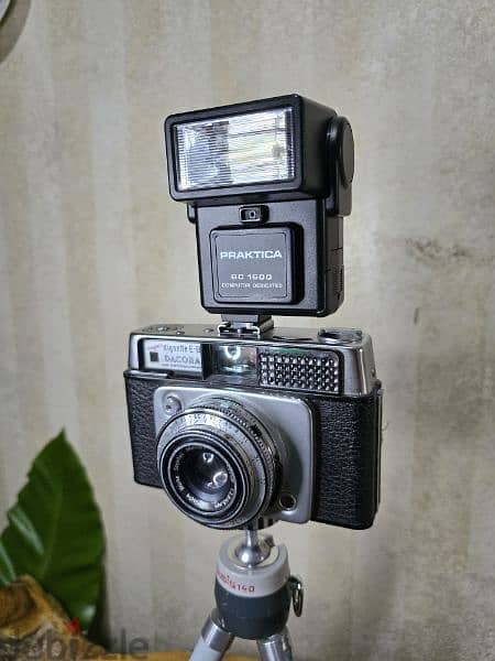 Vintage camera dacora كاميرا انتيك 2