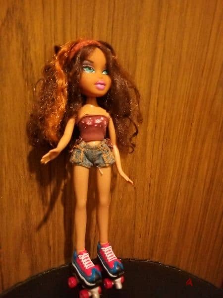 NEVRA DYNAMITE BRATZ MGA Rare As new doll in another wear+Roller Blade 6