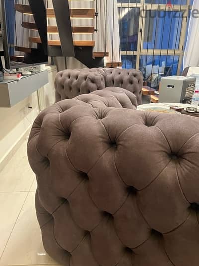 ChesterField Sofa 350$ both 2 Sofa imported